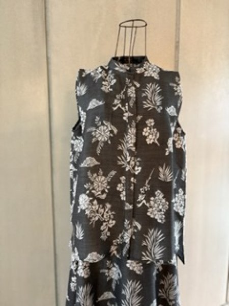 画像1: 刺繍　ショルダータック　シャツ (1)