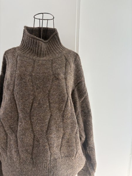 画像3: ケーブル地柄 ハイネック ニット (3)