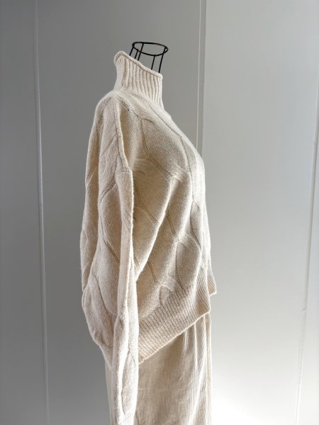 画像7: ケーブル地柄 ハイネック ニット (7)