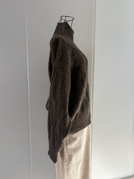 画像7: ケーブル地柄 ハイネック ニット (7)